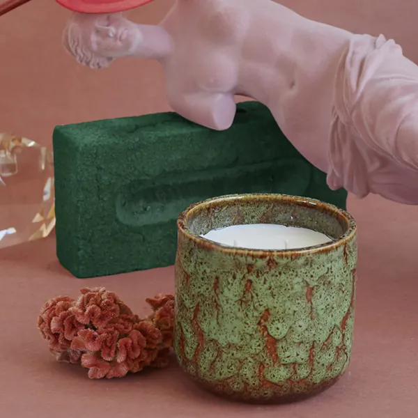 bougie_en_cire_vegetale_p_SKU110880b25b9fddc9dcff856e49c82ff8_2.webp Bougie En Cire Vegetale Parfumee - Jasmin Et Rose-HK Living Hot