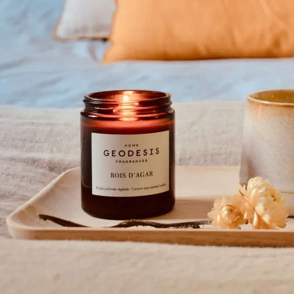 bougie_vegetale_parfumee__SKUf0419f905c8ad8e89b4a799bdcccde95_2.webp Bougie Vegetale Parfumee - Bois D'Agar-Geodesis Clearance