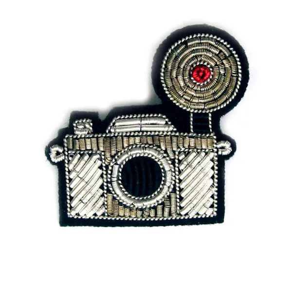 broche_appareil_photo_SKU98bef0c8c15d087c9b554651b7f1f801_0.webp Broche Appareil Photo-Macon&Lesquoy Hot