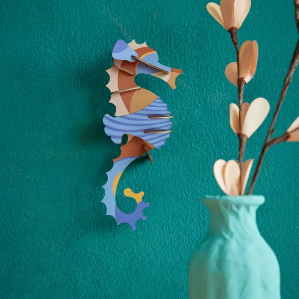 dcoration_murale_hippocam_SKU0be8f62eabd1b23e5284898f9d2258d5_1.webp Décoration Murale Hippocampe Satyre - Bleu-Studio Roof Hot