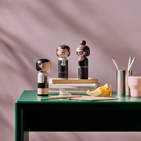 figurine_en_bois_kokeshi__SKUeff0d251f7c3ab90c5fb9e7baff6035f_5.webp Figurine En Bois Kokeshi Sketch.Inc Coco-Lucie Kaas Outlet