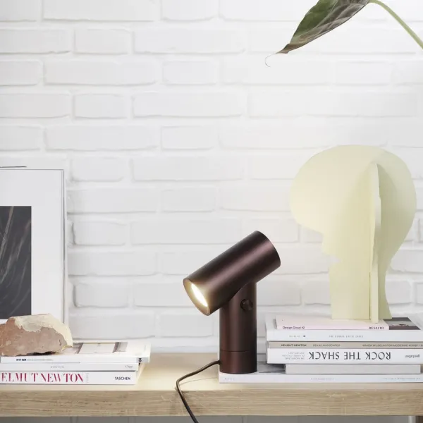 lampe_a_poser__beam_noir_SKU91664a0c438bd9369d1390f63fd414ee_3.webp Lampe A Poser - Beam Noir-Muuto Outlet