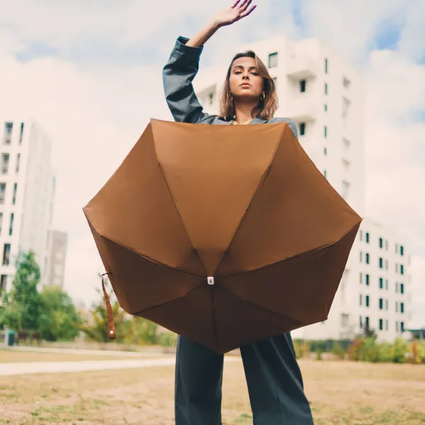 mini_parapluie_augustine__SKUcafbd9b581e6a543edefb433d80f5c02_2.webp Mini Parapluie Augustine Caramel-Sélectionné par Fleux New