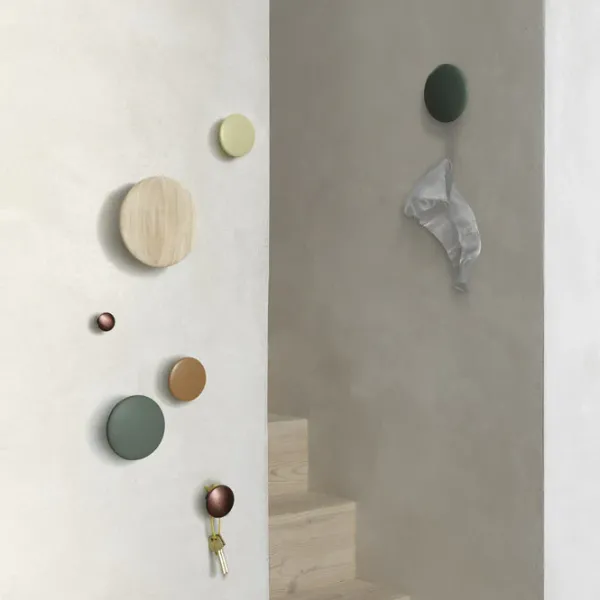 patere_the_dots_m__dusty__SKUb018e365d108ec9ffc148c65a3c4187d_1.webp Patere The Dots M - Dusty Green-Muuto Online