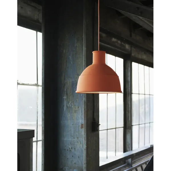 suspension_unfold__terrac_SKU8965514f66ed04961187da0ee14cb8cb_1.webp Suspension Unfold - Terracotta-Muuto Best