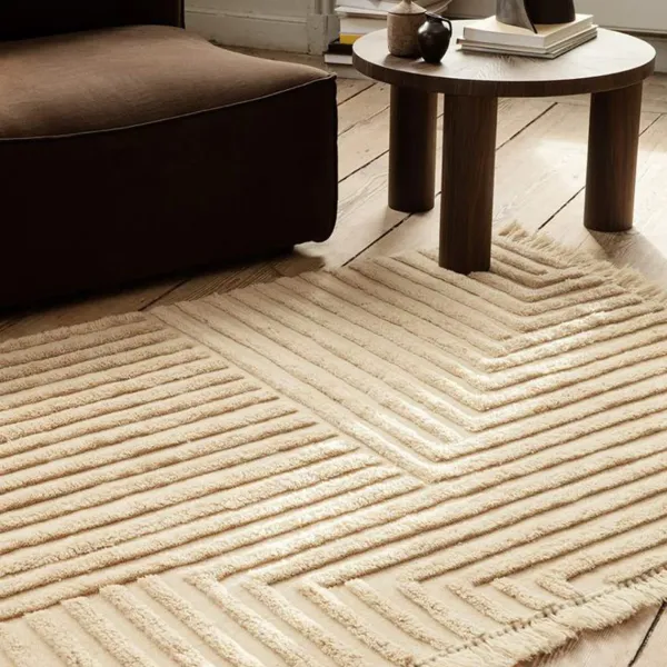 tapis_crease_en_laine_pli_SKU9be96df292822911e28c3437e5c88e62_1.webp Tapis Crease En Laine Plissee - 140 X 200 Cm - Sable Clair-Ferm Living Online