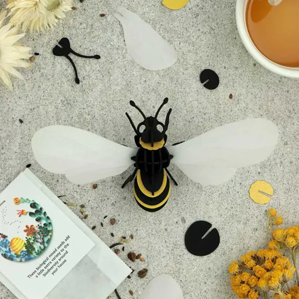 trophee_origami_abeilles__SKU5871a9c8d9b7c1c001475b4746331b06_1.webp Trophee Origami Abeilles Ailes Transparentes-Assembli Discount
