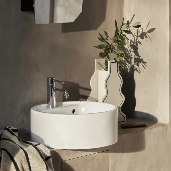 vase_paste__offwhite_SKU91ad373e0bb7e4f6f9d9ebd9ce471d63_9.webp Vase Paste - Off-White-Ferm Living Clearance