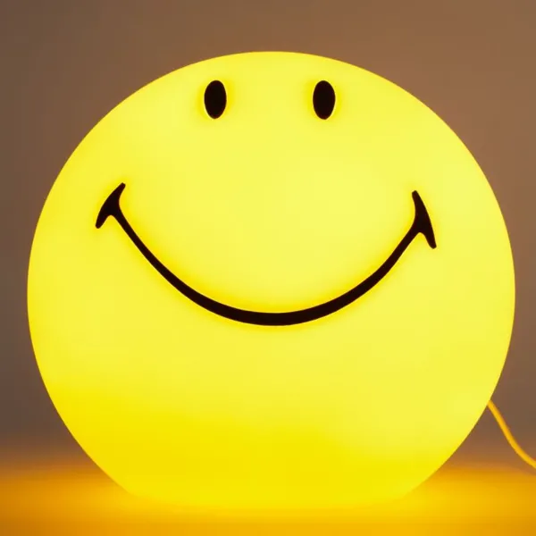 veilleuse_smiley_jaune__s_SKU9d1fce66537b1d8d6233bfdfe65b2cd4_1.webp Veilleuse Smiley Jaune - Star Light - ? 25 Cm-Sélectionné par Fleux Clearance